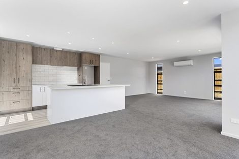 Photo of property in 21 Croydon Street, Woodend, 7610