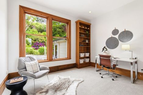 Photo of property in 16 Talavera Terrace, Kelburn, Wellington, 6012