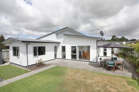 Photo of property in 25 Poplar Grove, Feilding, 4702