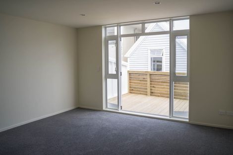 Photo of property in Pirie Street Townhouses, 28/35 Pirie Street, Mount Victoria, Wellington, 6011