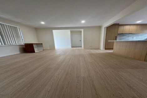 Photo of property in 1 Rondorlyn Place, Manurewa, Auckland, 2102