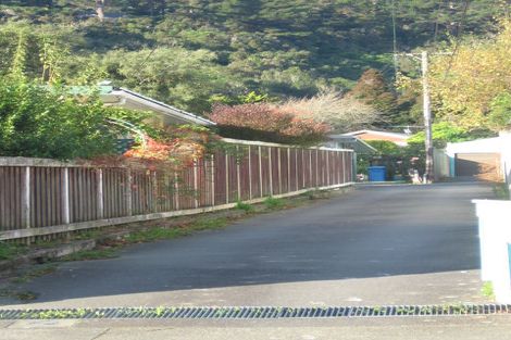 Photo of property in 433 Stokes Valley Road, Stokes Valley, Lower Hutt, 5019