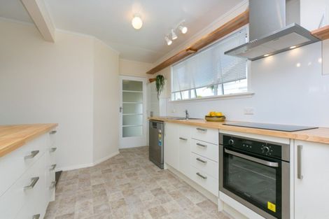 Photo of property in 18 Gisborne Terrace, Opunake, 4616