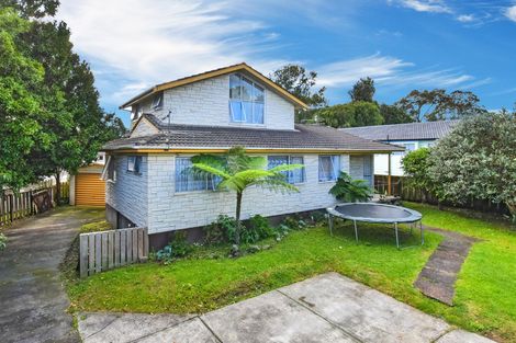 Photo of property in 24 Hyperion Drive, Randwick Park, Auckland, 2105