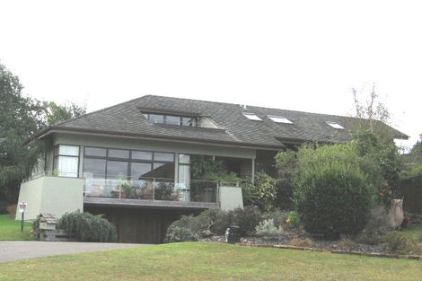 Photo of property in 5 Deanna Drive, West Harbour, Auckland, 0618