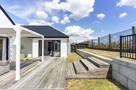 Photo of property in 10 Te Rata Boulevard, Karaka, 2124