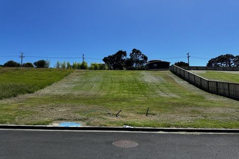 Photo of property in 9 Milky Way, Langs Beach, 0582