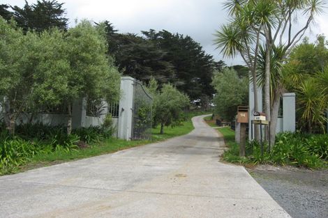Photo of property in 94b Pomona Road, Kumeu, 0891