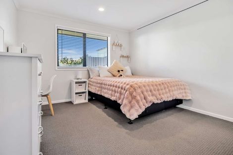 Photo of property in 3a Kaiwaka Road, Waiuku, 2123