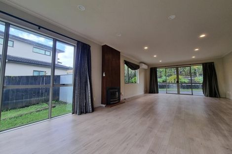 Photo of property in 15 Meteor Place, Schnapper Rock, Auckland, 0632