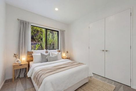 Photo of property in 33 Woodridge Drive, Stanmore Bay, Whangaparaoa, 0932