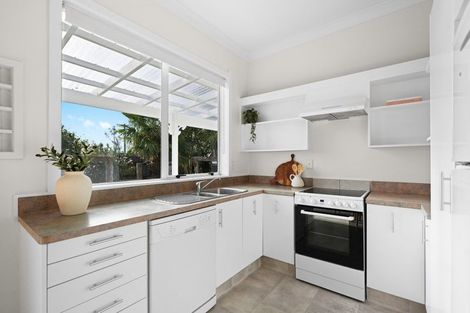 Photo of property in 1 Winter Street, Fairfield, Hamilton, 3214