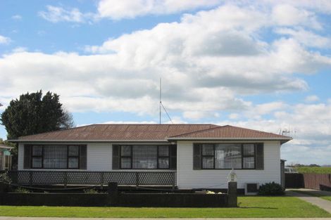 Photo of property in 65 College Road, Edgecumbe, 3120