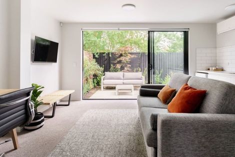 Photo of property in 2/22 Peterborough Street, Christchurch Central, Christchurch, 8013