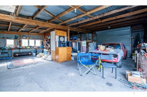 Photo of property in 72 Timaru Road, Waimate, 7924