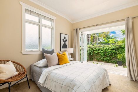 Photo of property in 11 Rhodes Avenue, Mount Albert, Auckland, 1025