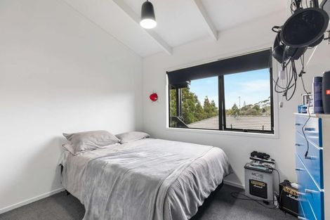 Photo of property in 147k Glengarry Road, Glen Eden, Auckland, 0602