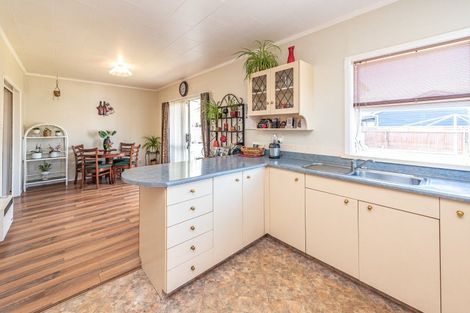 Photo of property in 12 Lindsey Crescent, Springvale, Whanganui, 4501