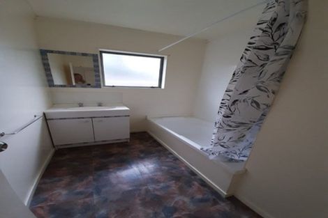 Photo of property in 15 Orchard Road, Browns Bay, Auckland, 0630