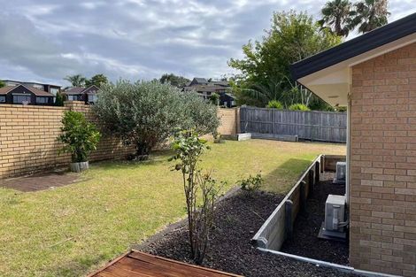 Photo of property in 2 Kaniere Place, Half Moon Bay, Auckland, 2012