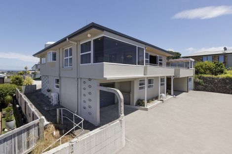 Photo of property in 4 Mana Street, Otumoetai, Tauranga, 3110