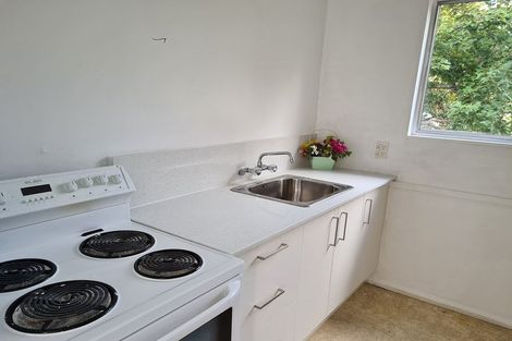 Photo of property in 71b Randwick Crescent, Moera, Lower Hutt, 5010