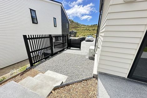 Photo of property in 30 Bee Lane, Whitby, Porirua, 5024