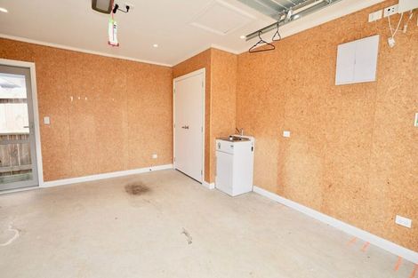 Photo of property in 2 Serenity Crescent, Kelvin Grove, Palmerston North, 4414