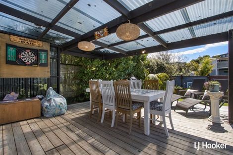 Photo of property in 53 Beach Road, Waihi Beach, 3611