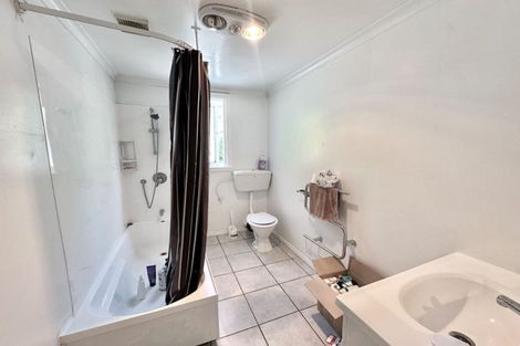 Photo of property in 65 Elmslie Road, Pinehaven, Upper Hutt, 5019