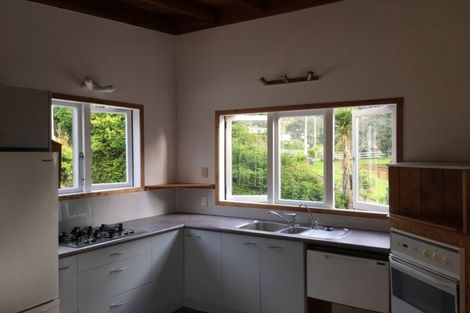 Photo of property in 352 Motutara Road, Muriwai, 0881