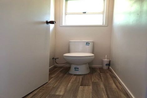 Photo of property in 1/7 Downing Street, Glenfield, Auckland, 0629