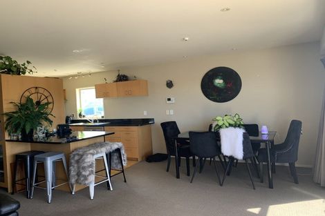 Photo of property in 2/1086 Papamoa Beach Road, Papamoa Beach, Papamoa, 3118