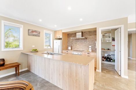 Photo of property in 41 Aurora Avenue, Snells Beach, 0920