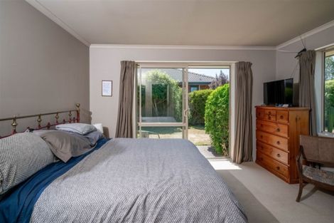 Photo of property in 35 Rolleston Drive, Rolleston, 7614