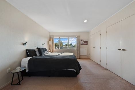 Photo of property in 1/7 Camden Place, Papatoetoe, Auckland, 2025