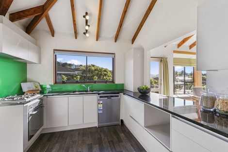 Photo of property in 8 Ballina Drive, Churton Park, Wellington, 6037