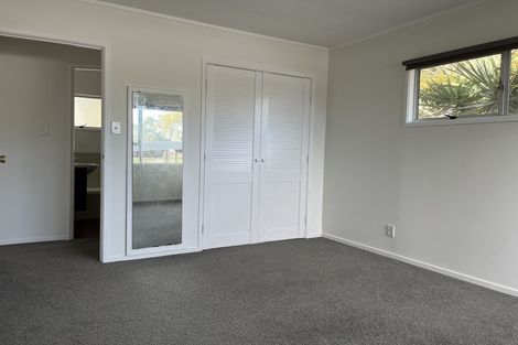Photo of property in 20 Santiago Crescent, Unsworth Heights, Auckland, 0632