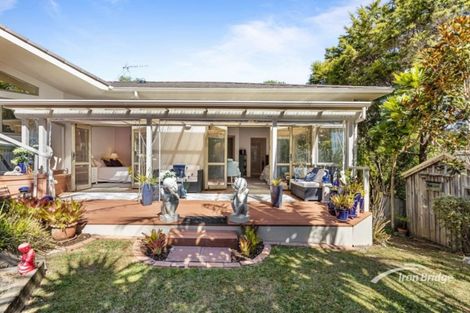 Photo of property in 18 Oakford Park Crescent, Greenhithe, Auckland, 0632