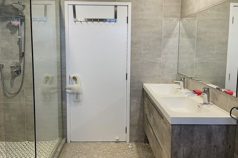 Photo of property in 27 Westpark Drive, West Harbour, Auckland, 0618