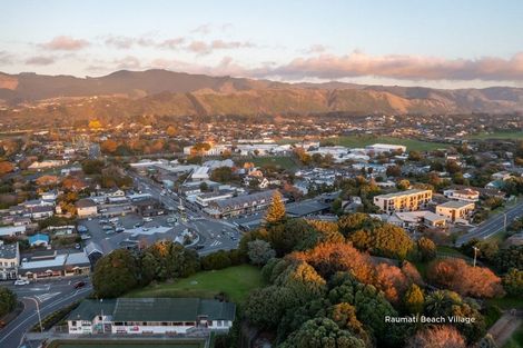 Photo of property in 19 Groves Road, Raumati Beach, Paraparaumu, 5032