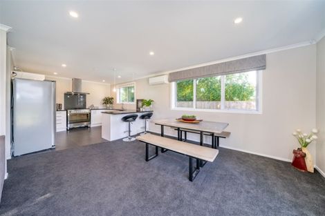 Photo of property in 16 Poulson Grove, Trentham, Upper Hutt, 5018