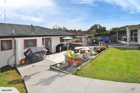 Photo of property in 4 William Hadlow Place, Hatfields Beach, Orewa, 0931