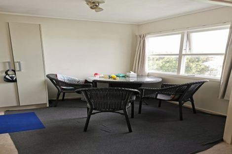 Photo of property in 1/31 Becroft Drive, Forrest Hill, Auckland, 0620