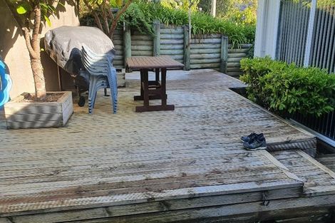 Photo of property in 18 Rewa Place, Russell, 0202