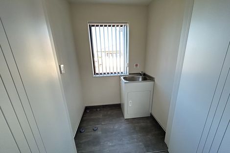 Photo of property in 6/33 Colwill Road, Massey, Auckland, 0614