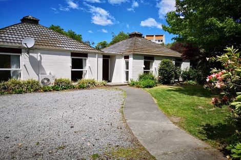 Photo of property in 3 Newbridge Place, Ilam, Christchurch, 8041