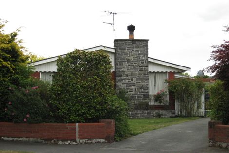 Photo of property in 35 Burnside Crescent, Burnside, Christchurch, 8053