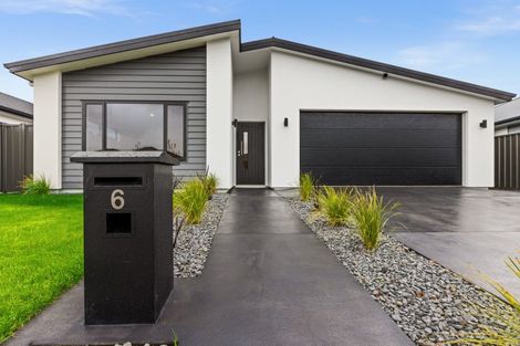 Photo of property in 6 Monowai Street, Poraiti, Napier, 4112
