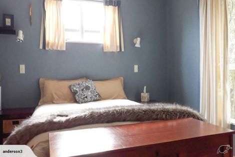 Photo of property in 19 Hillcrest Drive, Kelvin Grove, Palmerston North, 4414